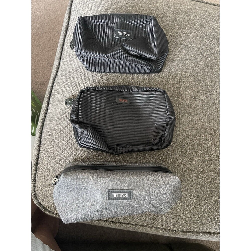 TUMI Lot of 3 Travel Toiletry Kit Dopp Bags. GREAT CONDITION !!! CLEAN !!!